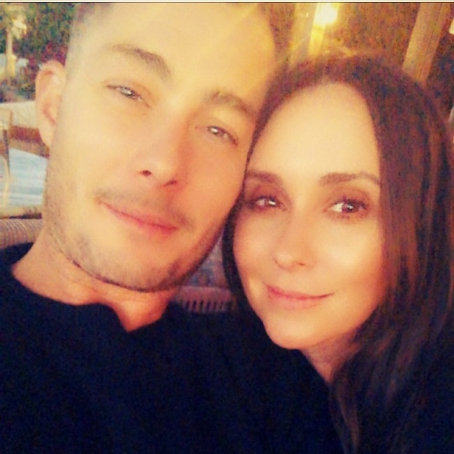 brian hallisay with wife jennifer love hewitt